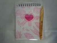 Набор подарочный: ручка + блокнот "сердечко", 11*14,5 см.