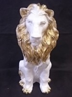 Сувенир "Лев сидит", 56 х 30 см, гипс. белый с золотом.