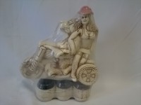 Набор винный "Дама на мотоцикле" 6 предметов: штоф+5рюмок, керамика.