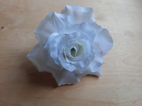 Голова розы шёлковая, 7 слоёв 15 см. Цвет - белый.