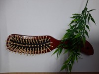 Расчёска массажная деревянная с деревянными зубьями, 23 см.