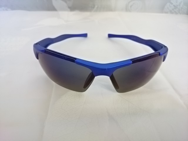 Очки солнцезащитные мужские "Sport" с синей оправой и дужками