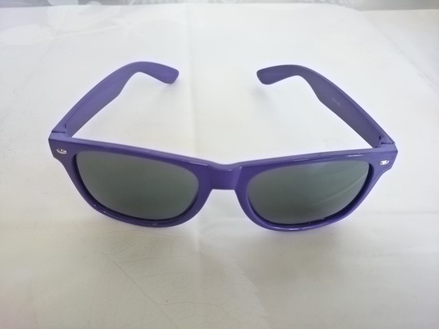 Очки солнцезащитные мужские фиолетовая оправа