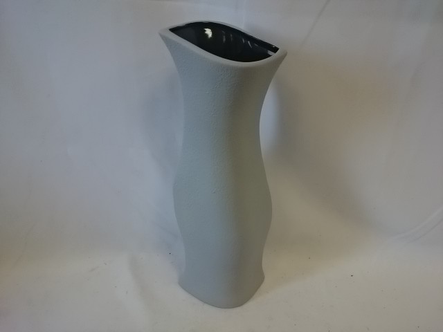 Ваза "Натали", керамика, бархат, 40 см, цвет - серый.