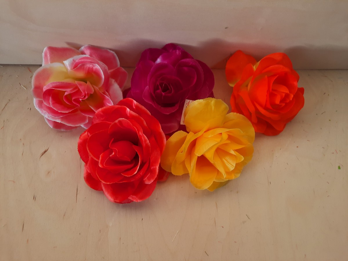Насадка розы атласной, D=13 см, пластик, ткань. Цвет в ассортименте.