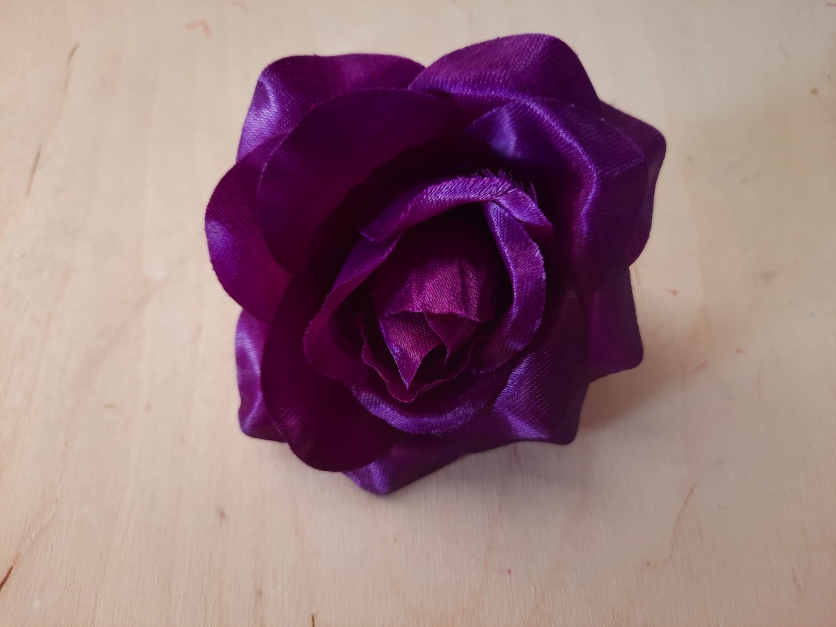 Насадка розы атласной, D=11 см, цвет - сиреневый.