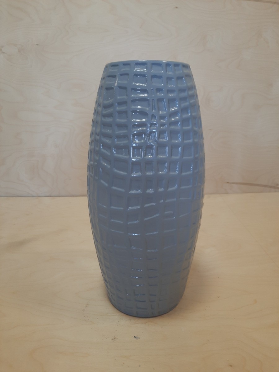 Ваза напольная, керамика, "Макраме", h - 41 см, L окружности сред - 64 см.  Цвет - серый глянец.
