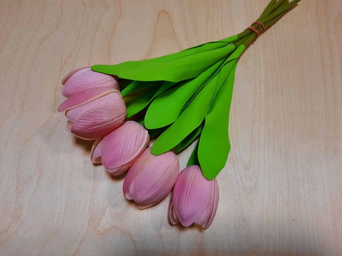 Тюльпан латексный, h-36 см, голова 6,5 см, цена за связку из 5 штук. Цвет -розовый.