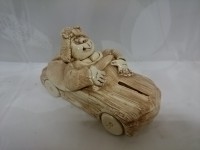 Копилка "Бабка в Авто" 17 х 7 х 9 см, керамика.
