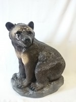 Медведь на камне, 57 х 45 см, гипс.