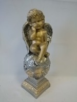 Сувенир "Ангел на шаре", бронза с золотом, 37 см, гипс.