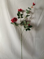 Ветка роз мелких, 88 см, 2 цветка + 2 бутона, 1 штука, пластик, ткань, металл, цвет - красный.