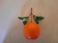 Муляж "Апельсин" с веткой 16 см.