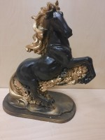 Конь декоративный, 47*46 см, гипс, чёрный с золотом.