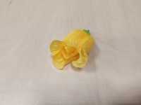 Бутон розы 8,5 см, цвет - жёлтый.