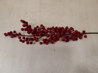 Ветка с красными ягодами 75 см
