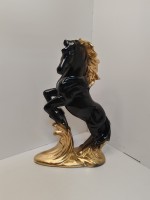 Конь, 26*18*10 см. цвет - чёрный с золотом.